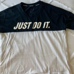 Nike Women mesh crop workout T-shirt